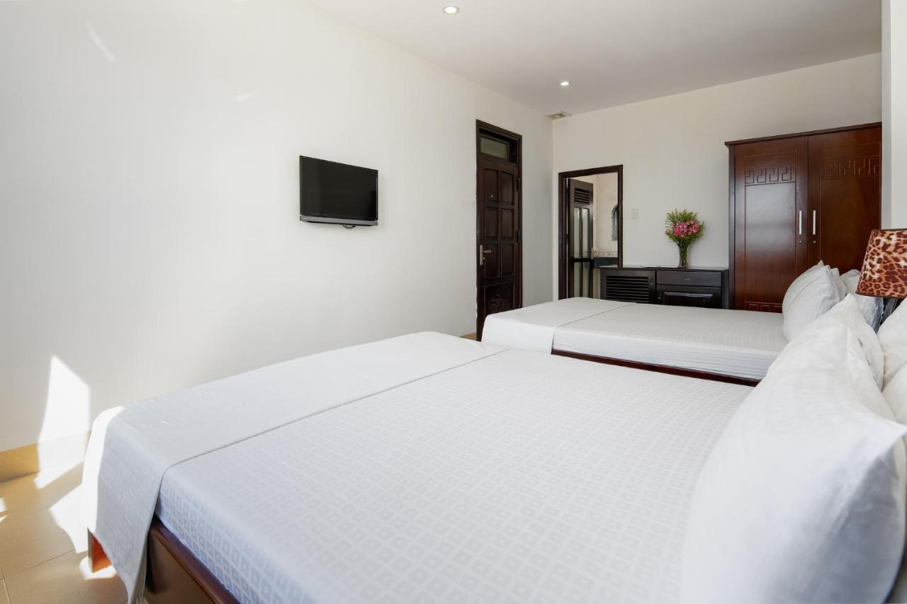 Hotel Lotus Rock 2*